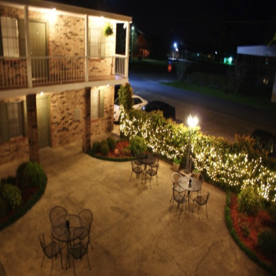 1300 Exterior Courtyard Night2.jpg